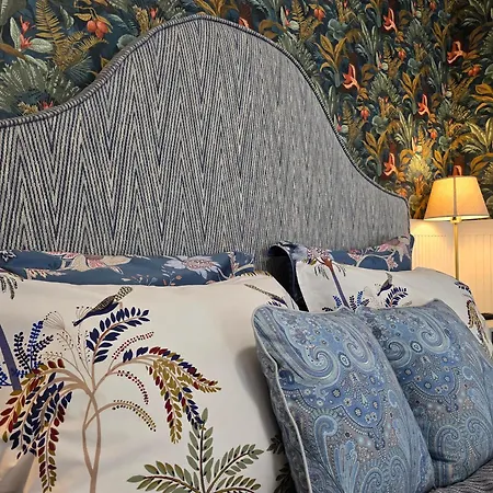Sun & Palms - Bluebird Designer